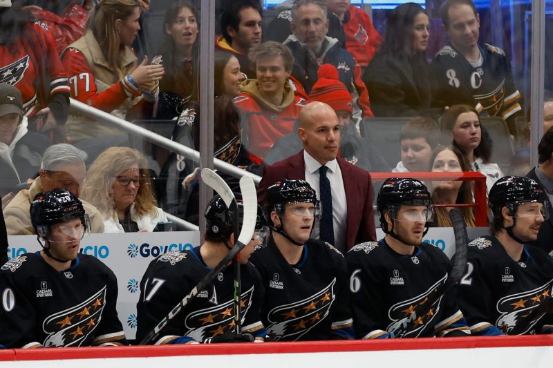 Capitals coach Spencer Carbery wins Jack Adams Award