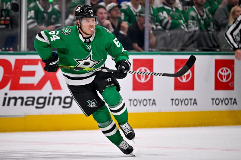 NHL free agency live updates: Signings, trades on July 1