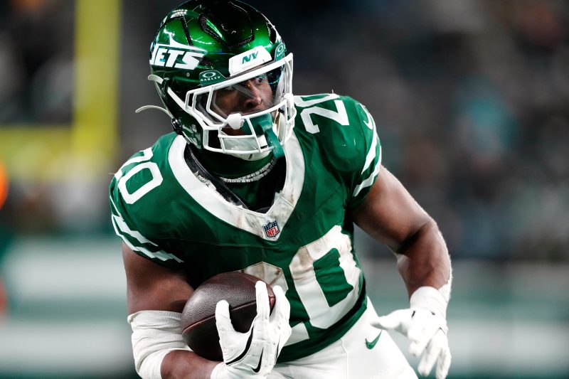 Breece Hall says the Jets are trying to win now, not rebuild