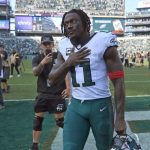 Winners and losers from NFL’s wild battle of unbeaten teams