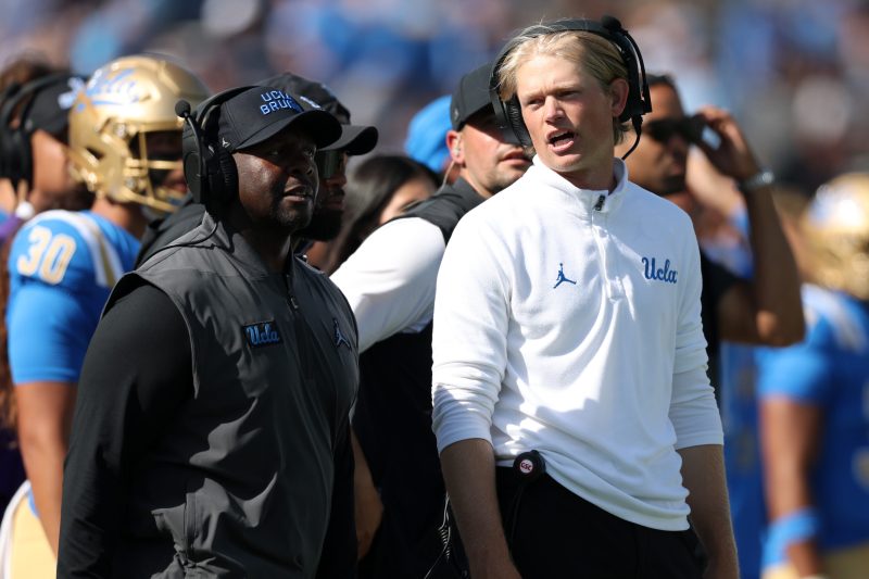 Rick Neuheisel emotional for son, Jerry Neuheisel, in UCLA upset