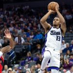 Sacramento Kings star to miss start of NBA season with thumb injury
