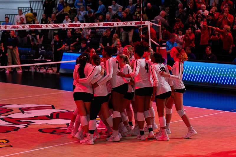 NCAA volleyball winners, losers: Top seeds advance, Penn State out