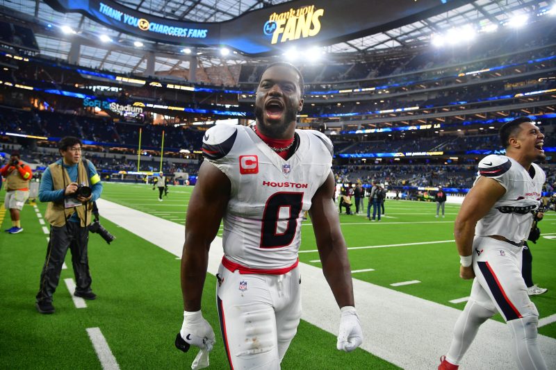 Texans LB reacts to NFL fine for eye black message